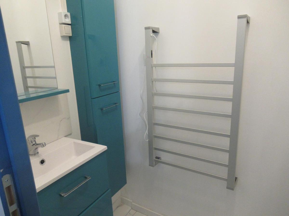 Gite La Chaumette Appartement Turquoise Villeneuve-de-Berg Exterior photo